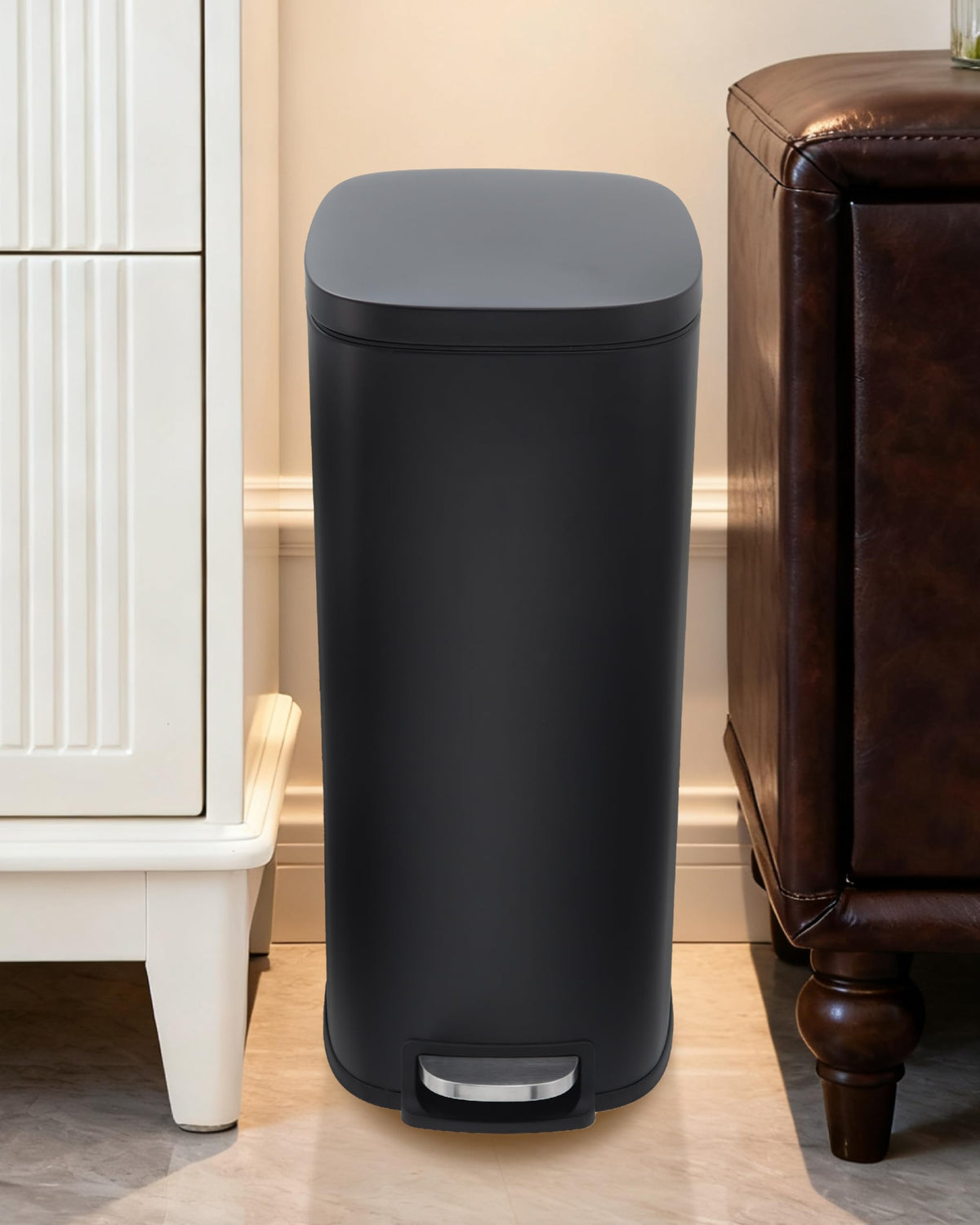 13.2 gal Slim Step Trash Can D4831