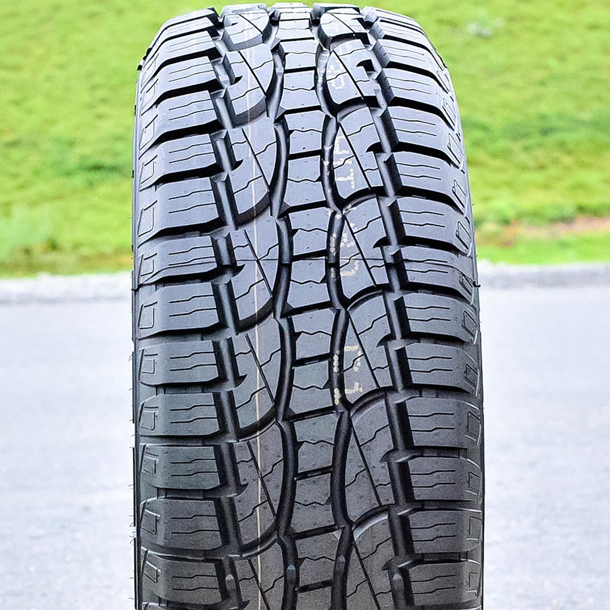 265/70R18 124S Tires V942