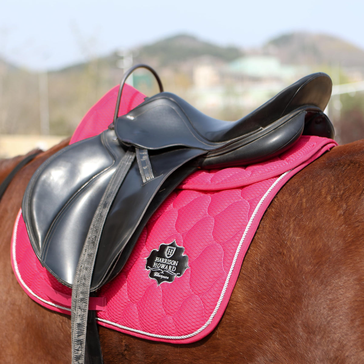 Mesh English Saddle Half Pad G332